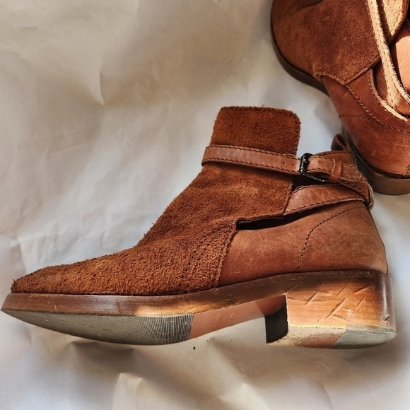 Acne Julian ankle boots size 8 in EUC - Picture 5 of 7